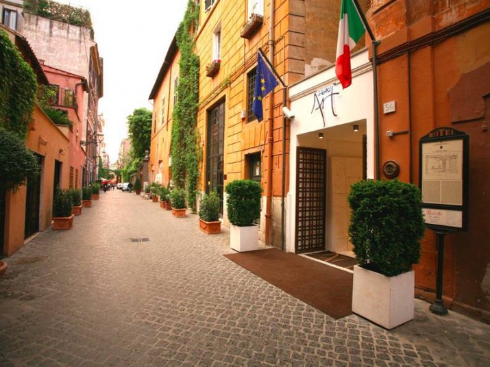Hotel Art (by the Spanish Steps) Rome Review