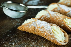 Cannoli Italian pastry