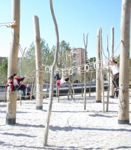 Madrid Río waterfront park Juegos