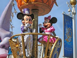 Minnie Mouse and Mickey Mouse disneyland paris