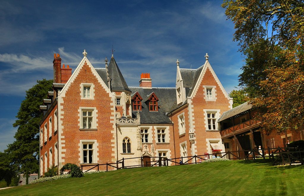 Clos Lucé in the Loire Valley (Image from Wikimedia by Nadègevillain)