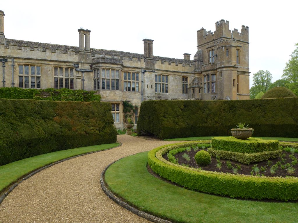 Sudeley Catsle (Image from Wikimedia by Gary Bembridge)